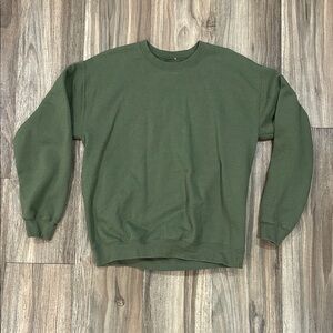 Classic Olive Crewneck Sweatshirt - Unbranded